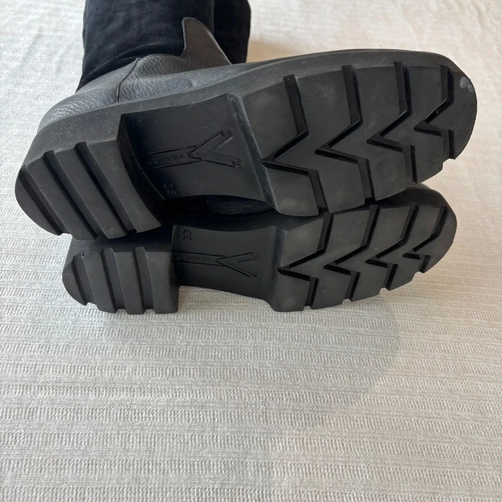 Vionic Fallbrook Water Resistant Tall Lug Sole Boots Size 11